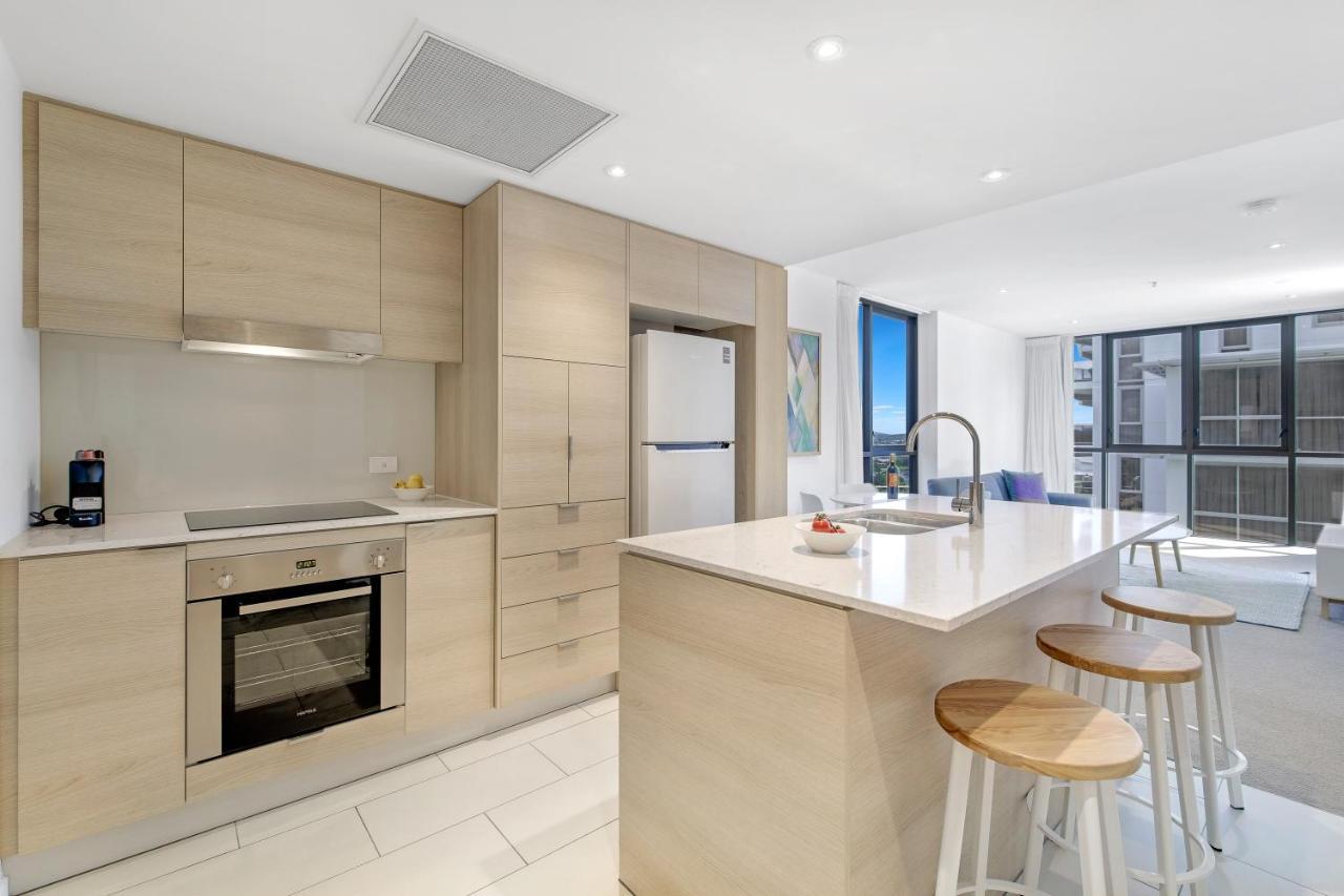 The Eureka Gold Coast Residence On Broadbeach Exterior photo